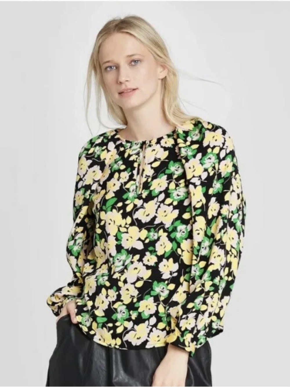 Who What Wear NWOT Long Balloon Sleeve Floral Keyhole Blouse Size Medium